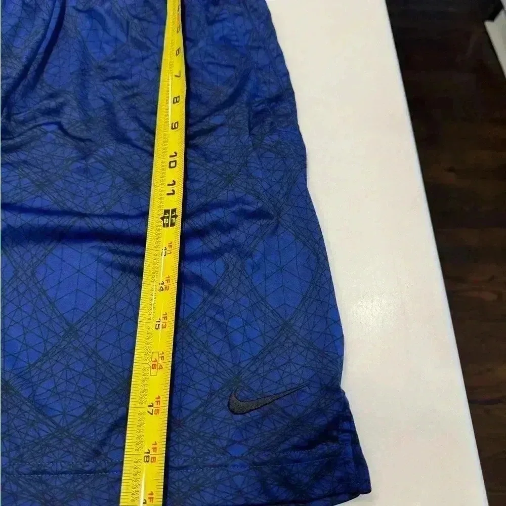 Nike Dri fit mens size small royal blue & black shorts